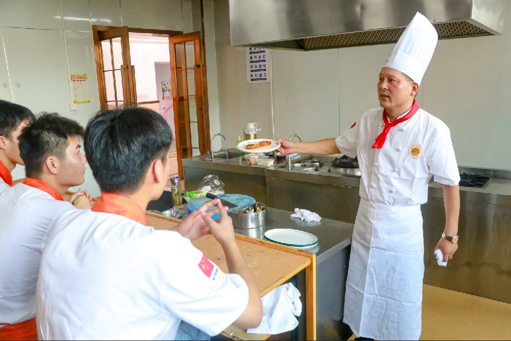 ʦУ԰|⿴ʦ߽¶ڿָҴھտ