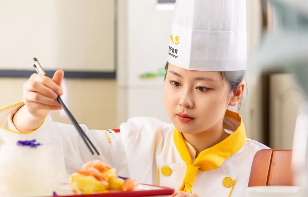 短视频时代,如何成为一名美食博主?