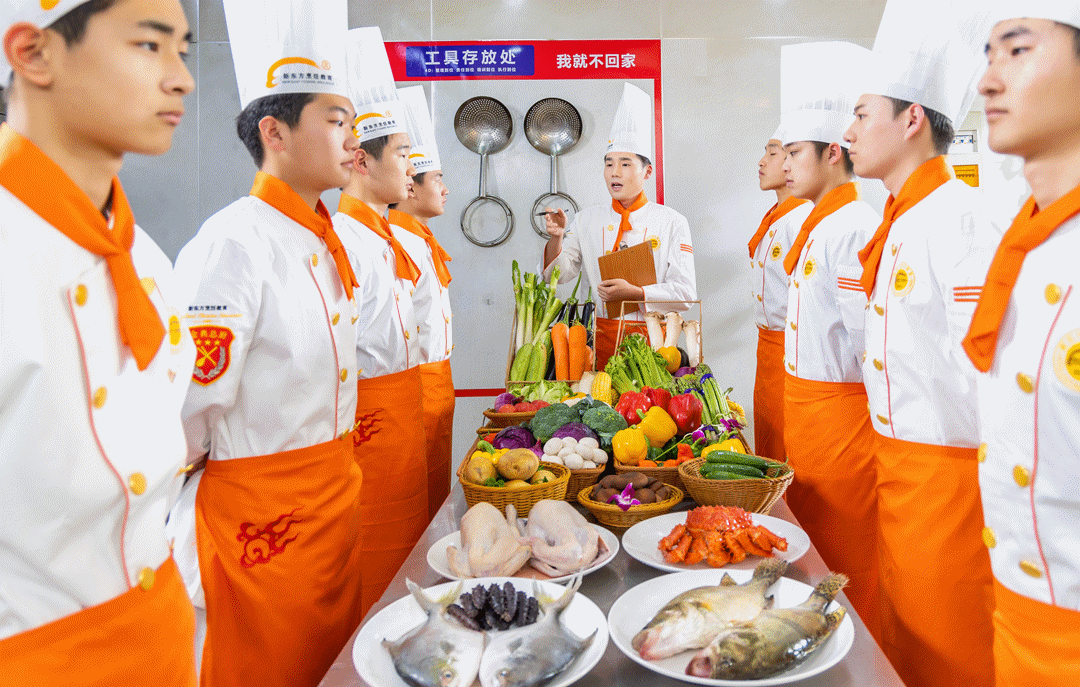 堂兄弟齐聚安徽新东方:打工不是长久之计,学技术人生更出彩!