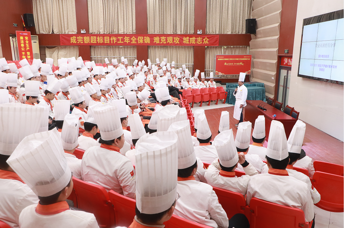 大师课堂 | 恪守匠心精神,传承大师之道!安徽新东方大师课堂开课啦!
